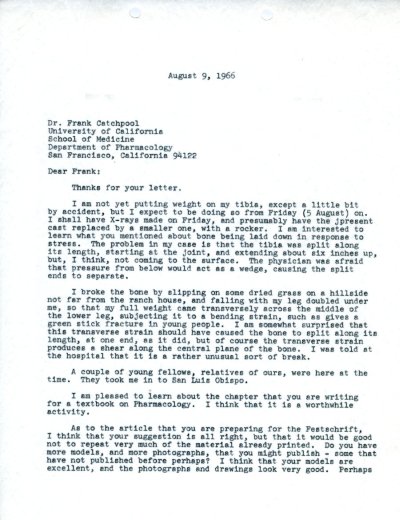 Letter from Linus Pauling to Frank Catchpool. Page 1. August 9, 1966