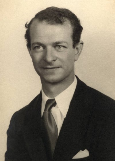 Portrait of Linus Pauling. Picture. 1930s