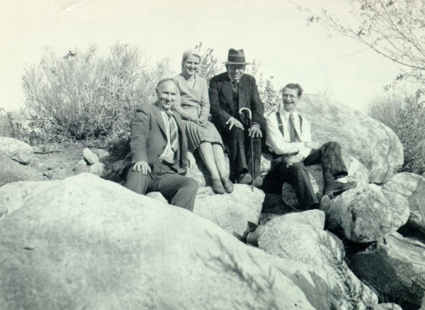 Howard J. Lucas, Ava Helen Pauling, Otto Schmidt, and Linus Pauling. Palm Canyon, California. Picture. 1931