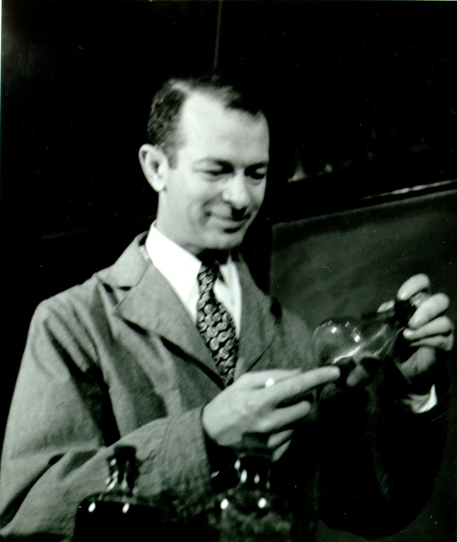 Linus Pauling in the laboratory.