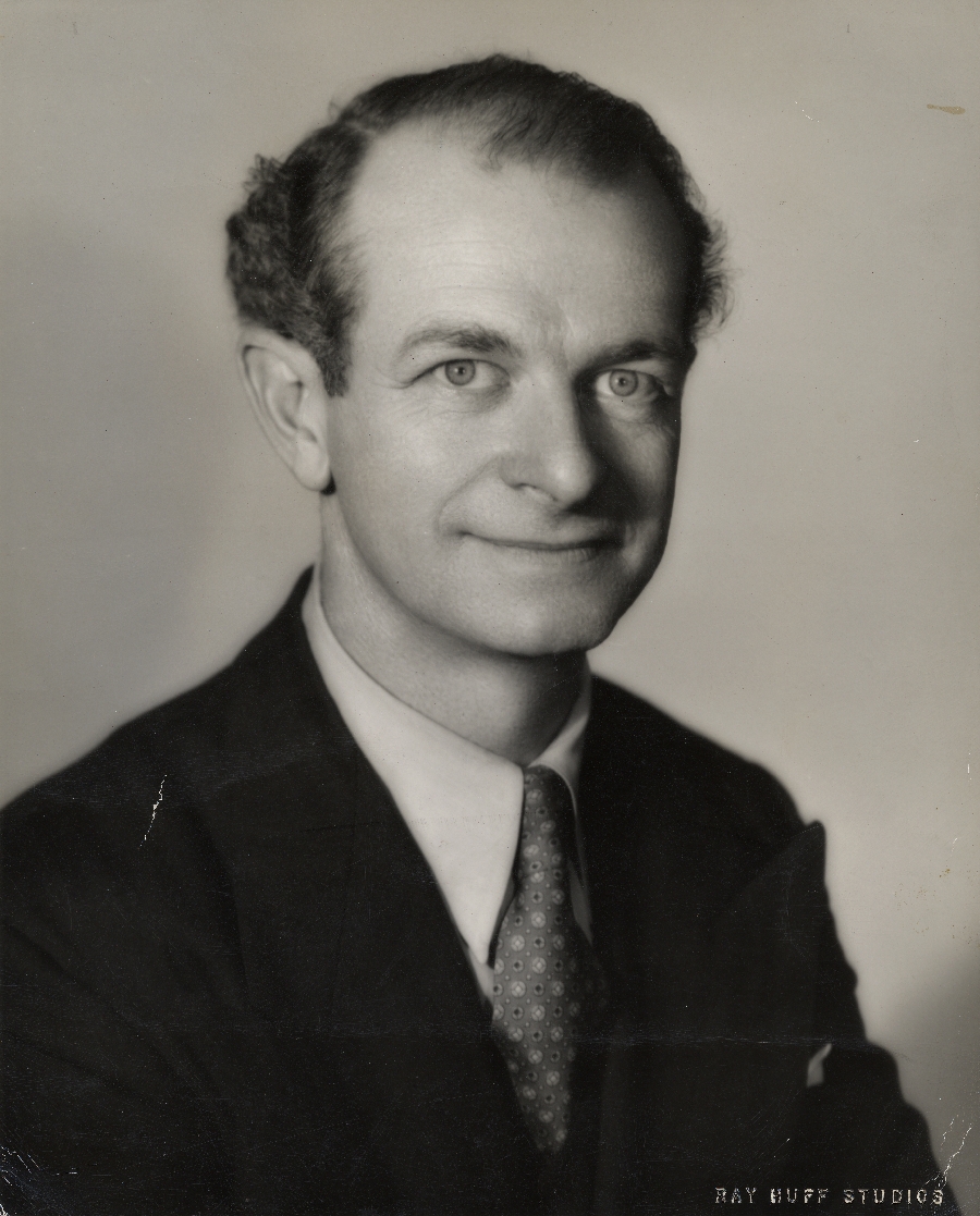 Portrait of Linus Pauling.