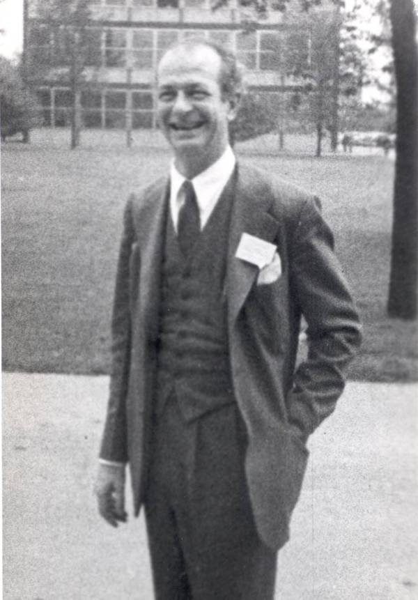Linus Pauling. Picture.