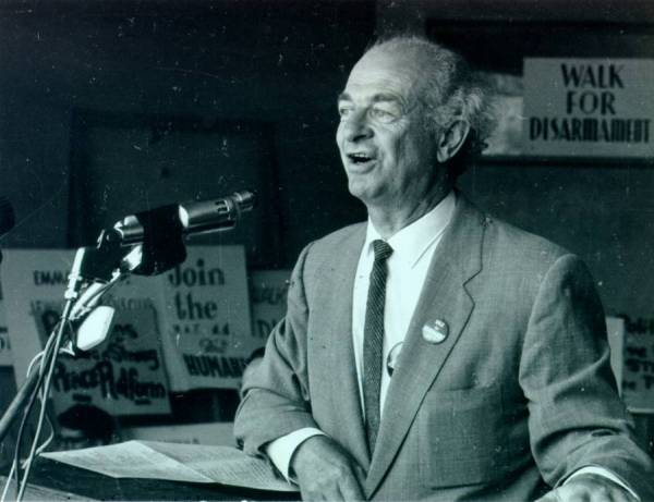 Linus Pauling speaking at a rally for disarmament, Exposition Park, Los Angeles, California.