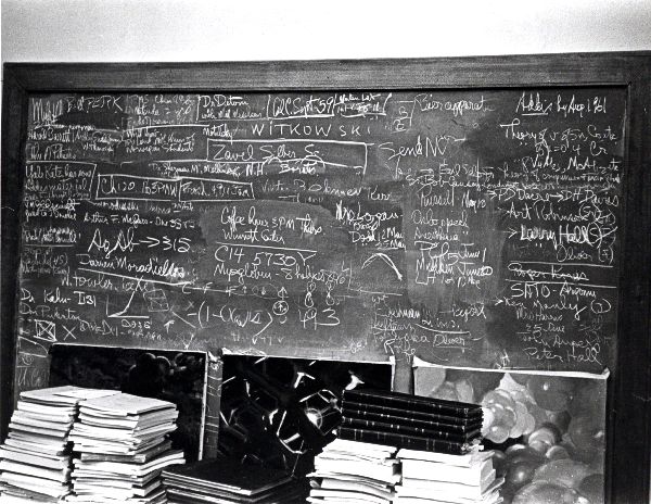 Chalkboard belonging to Linus Pauling. Picture. 1963