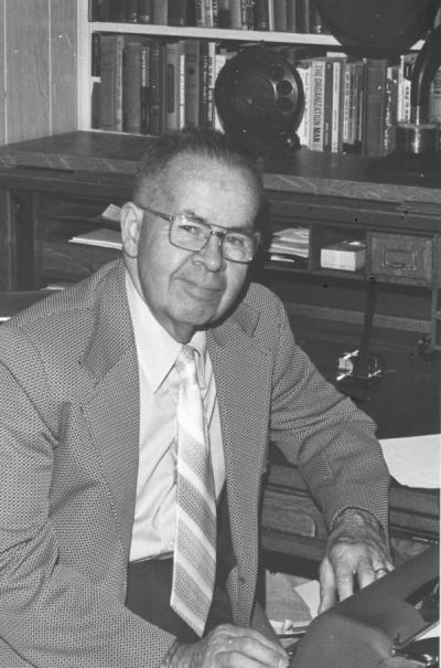 <p>James M. Morris, 1972. Morris received a degree in Electrical Engineering from <span class='highlight0 bold'>Oregon</span> Agricultural College in 1928 and wrote "The Remembered Years" with KOAC. He became a full-time producer and announcer for KOAC in 1932</p><p>				and served as the Program Director from 1945-1963. Morris retired in 1972.</p>