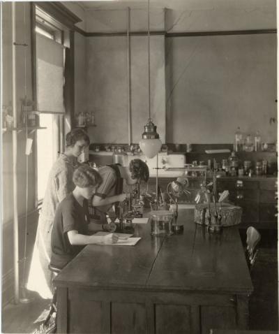 Dr. Helen Gilkey with students in the Botany Laboratory, 1910s. Helen Margaret Gilkey received her Master's degree in Botany from Oregon Agricultural College in 1911. She served as the Curator of the Herbarium for 33 years, introducing about 50,000 new plant specimens.
