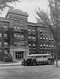 Agricultural Engineering students in front of Strand Agriculture Hall about to depart to World's Fair in Chicago, Summer 1933.
