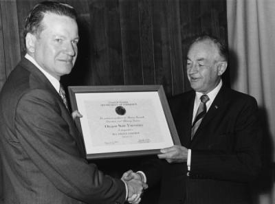 President Robert MacVicar and Secretary of Commerce Maurice Stans at the OSU Sea Grant Designation Ceremony, September 1974.