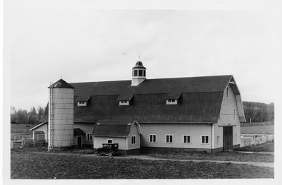 HC0041_VeterinaryDairyBarn-900w.jpg