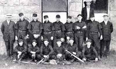 1908Orange_BaseballTeam1907-900w.jpg