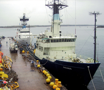 R/V Oceanus