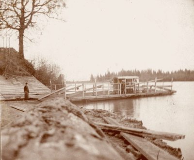 HC0596_Ferry1900-900w.jpg