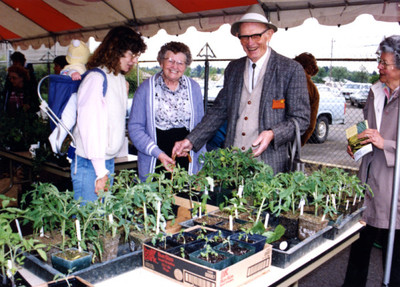 Master Gardeners plant sale, April 1998 
