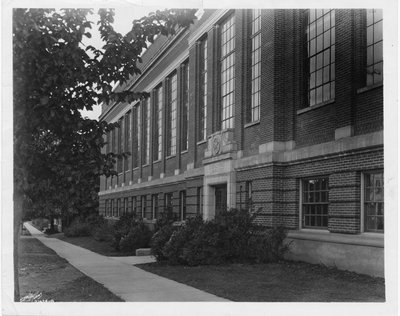 Graf Hall, 1925