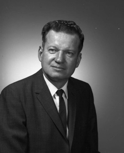 Black and white photographic portrait of Robert William MacVicar.