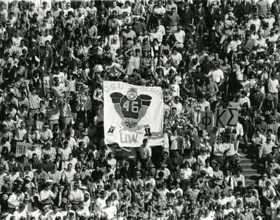 P125_0016_FootballFans1969-900w.jpg