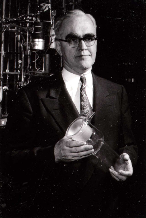 Paul Emmett in the laboratory, ca. 1950s.