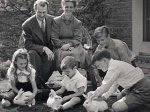 Linda, Linus, Ava Helen, Crellin, Linus Jr., and Peter Pauling, Pasadena, California, 1941.