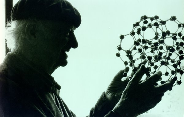 Linus Pauling, 1980s. Leigh Wiener, photographer.