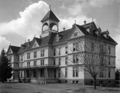 Cauthorn Hall (now Fairbanks Hall), 1910.