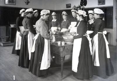 Food preparation class, ca. 1890s.