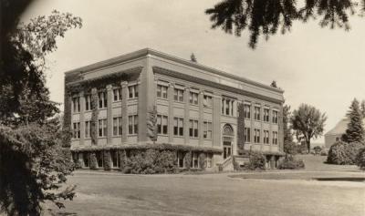 Pharmacy Building, 1932.