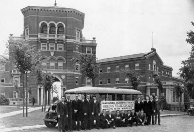 Agricultural Engineering students and their two professors assembled in front of Weatherford Hall prior to departing for the Chicago World's Fair, 1933.