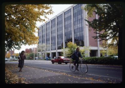 The Kerr Administration Building on the Oregon State University campus, 1984