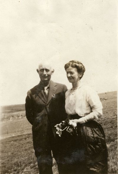 Thomas and Lena Searcy standing in a field
